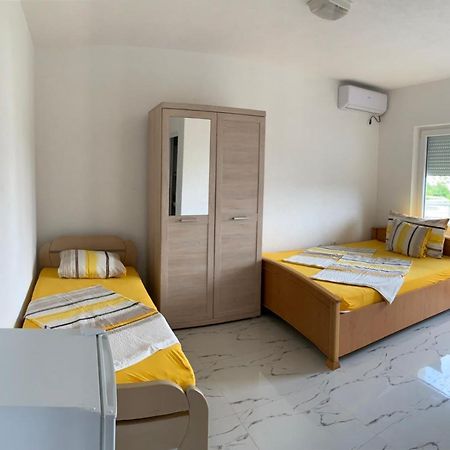 Il Freddo Apartments Улцин Екстериор снимка