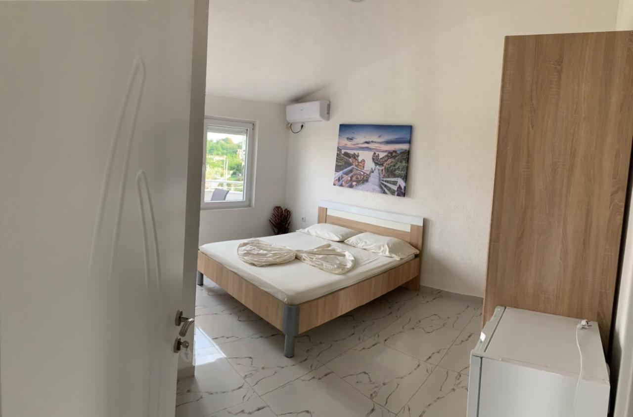 Il Freddo Apartments Улцин Екстериор снимка